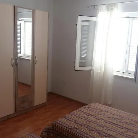 11518c Διαμέρισμα *